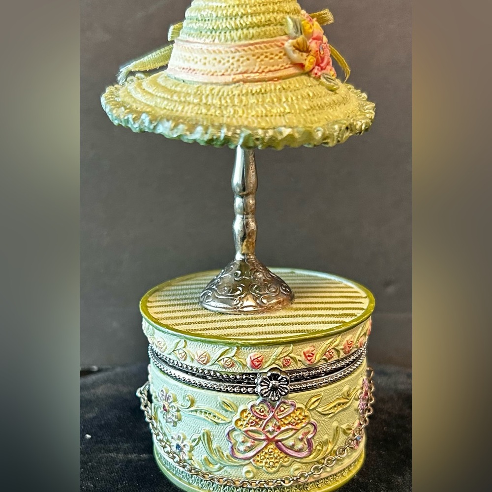 Rare Vintage Trinket Box